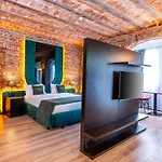 Karakoy Aparts - Special Category 4*
